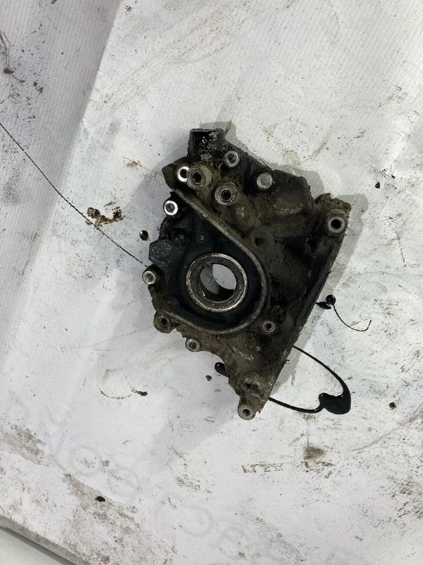 Насос масляный Ford Focus II (2005—2008)