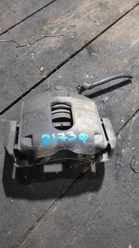 Суппорт тормозной передний левый Ford Fusion I рестайлинг (2005—2012)