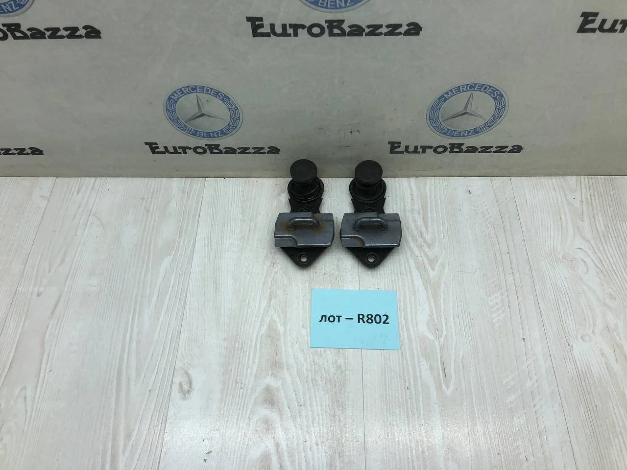 Стопор капота Mercedes W203