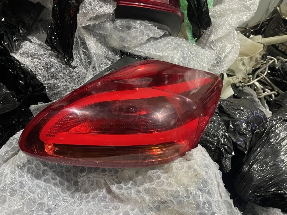 Фонарь задний правый kia pro ceed JD 3 двери LED