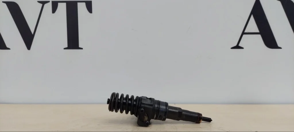 Форсунка топливная Volkswagen Transporter AXE