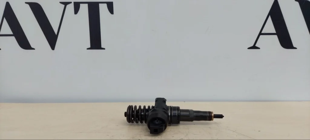 Форсунка топливная Volkswagen Transporter AXE