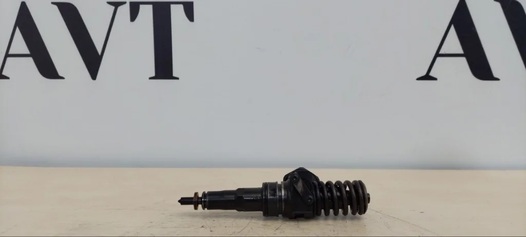 Форсунка топливная Volkswagen Transporter AXE