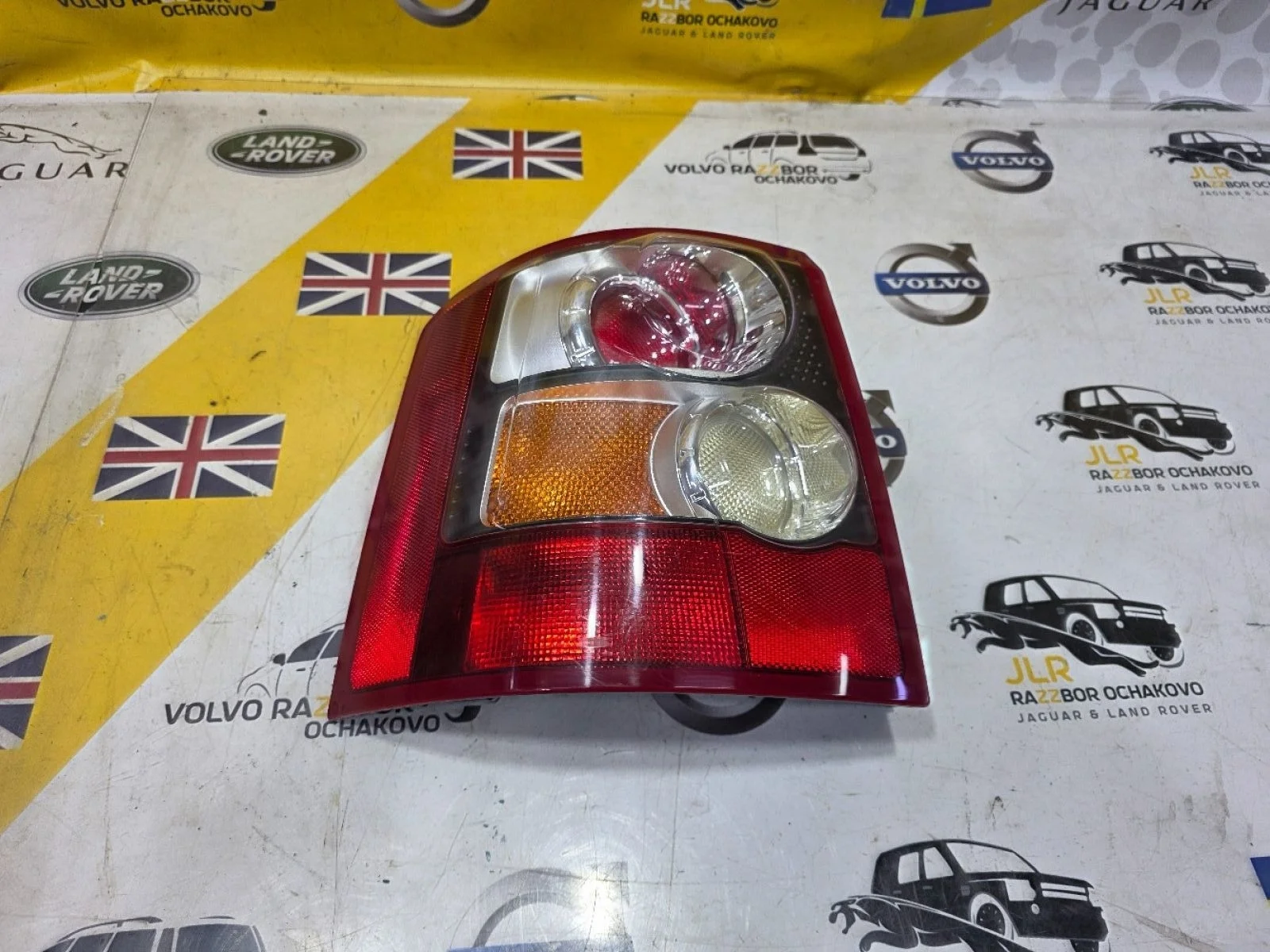 Фонарь левый Range Rover Sport 1 L320  дорест Range Rover Sport I (2005—2009)