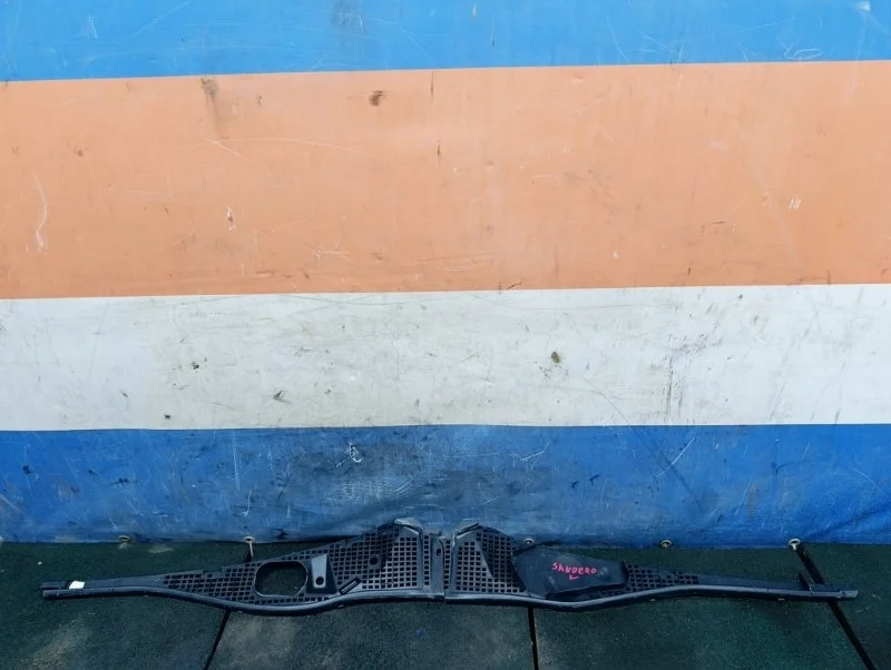 Жабо Renault Sandero 2013 8200294316 BS11 1.6 K7M710