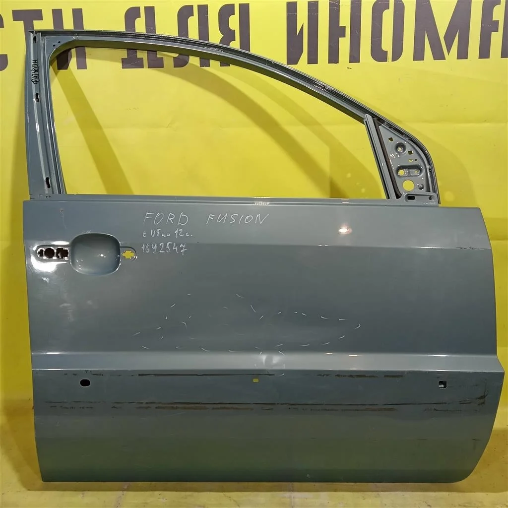 Дверь передняя правая  Ford Fusion 2005 1692547 1489