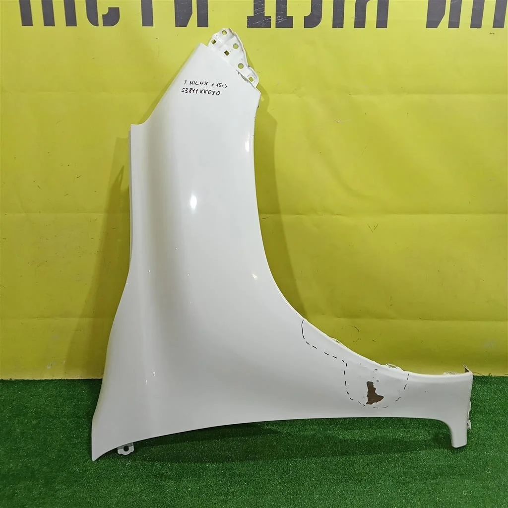 Крыло переднее правое  Toyota Hilux Pick Up 2015 53811KK030 3661