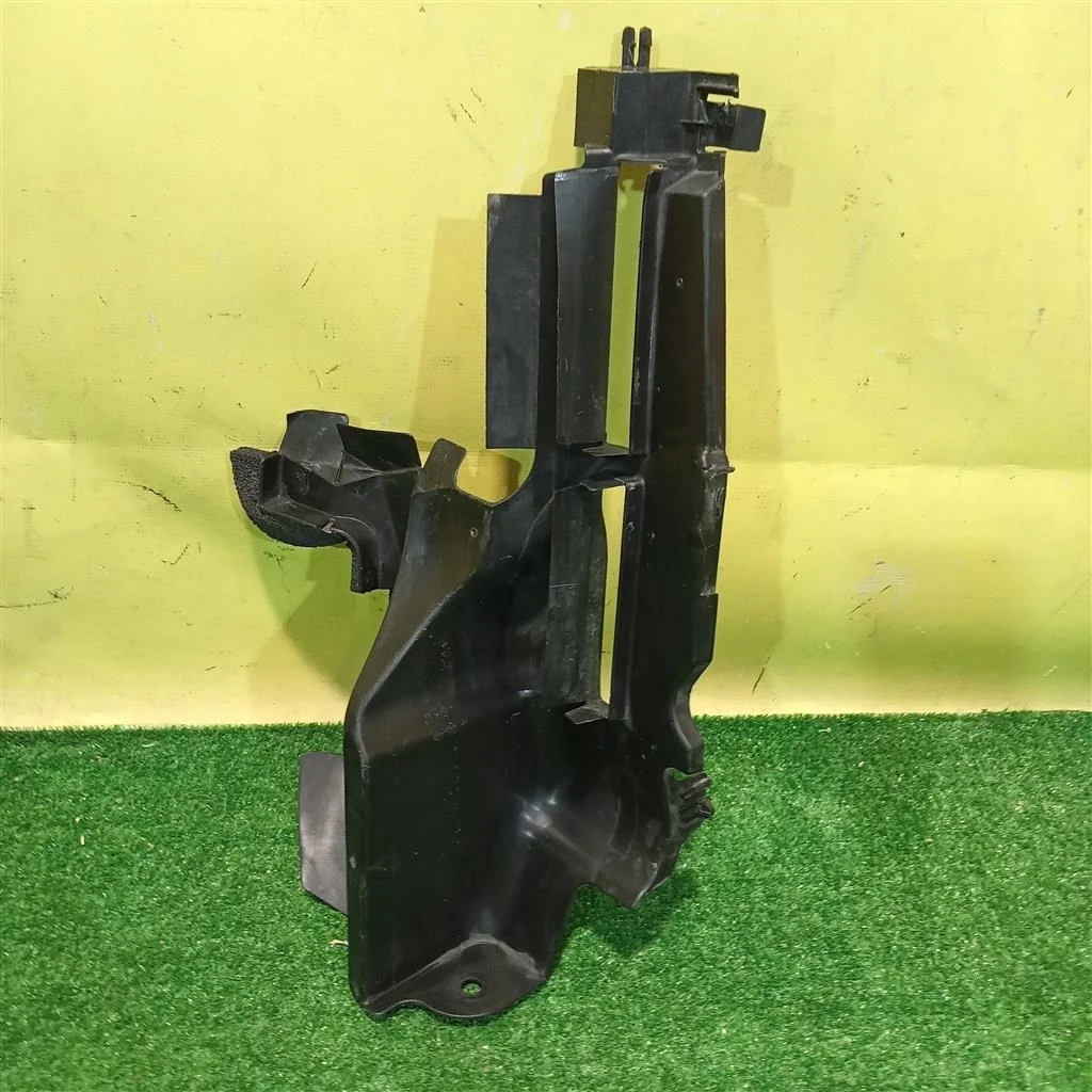 Воздуховод радиатора левый  Toyota RAV4 2013 1669536090 8269