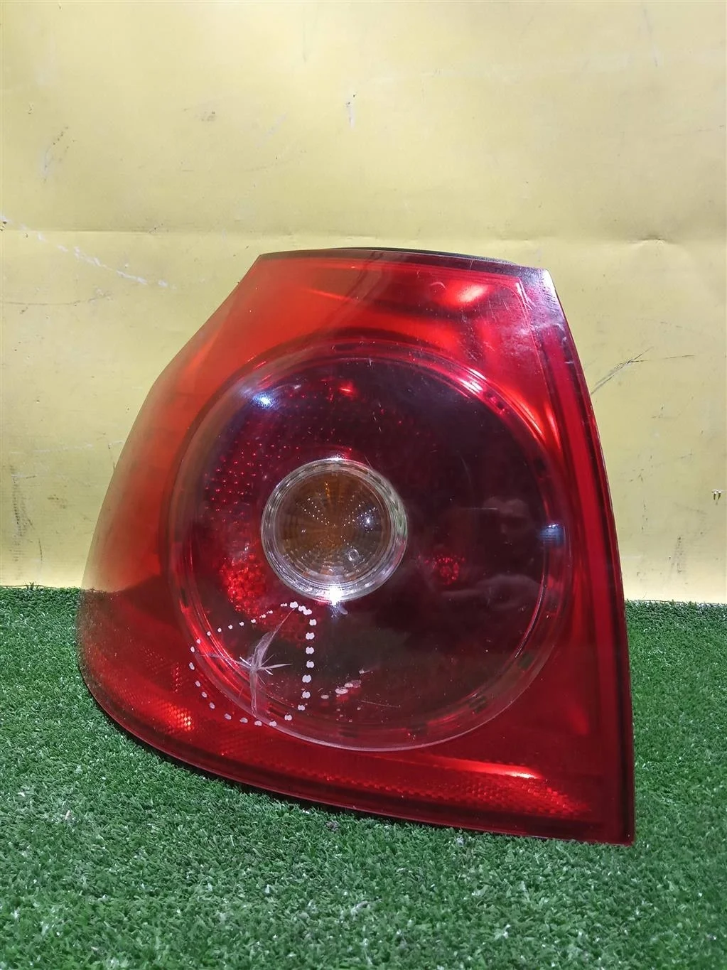 Фонарь задний наружный левый  Volkswagen  Golf V Plus 2004 1K6945095N 10150