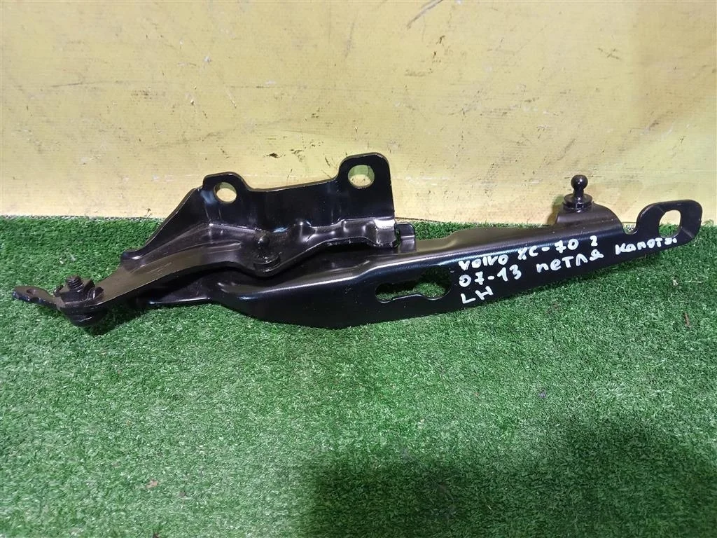 Петля капота левая  Volvo XC70 2007 31250185 14563