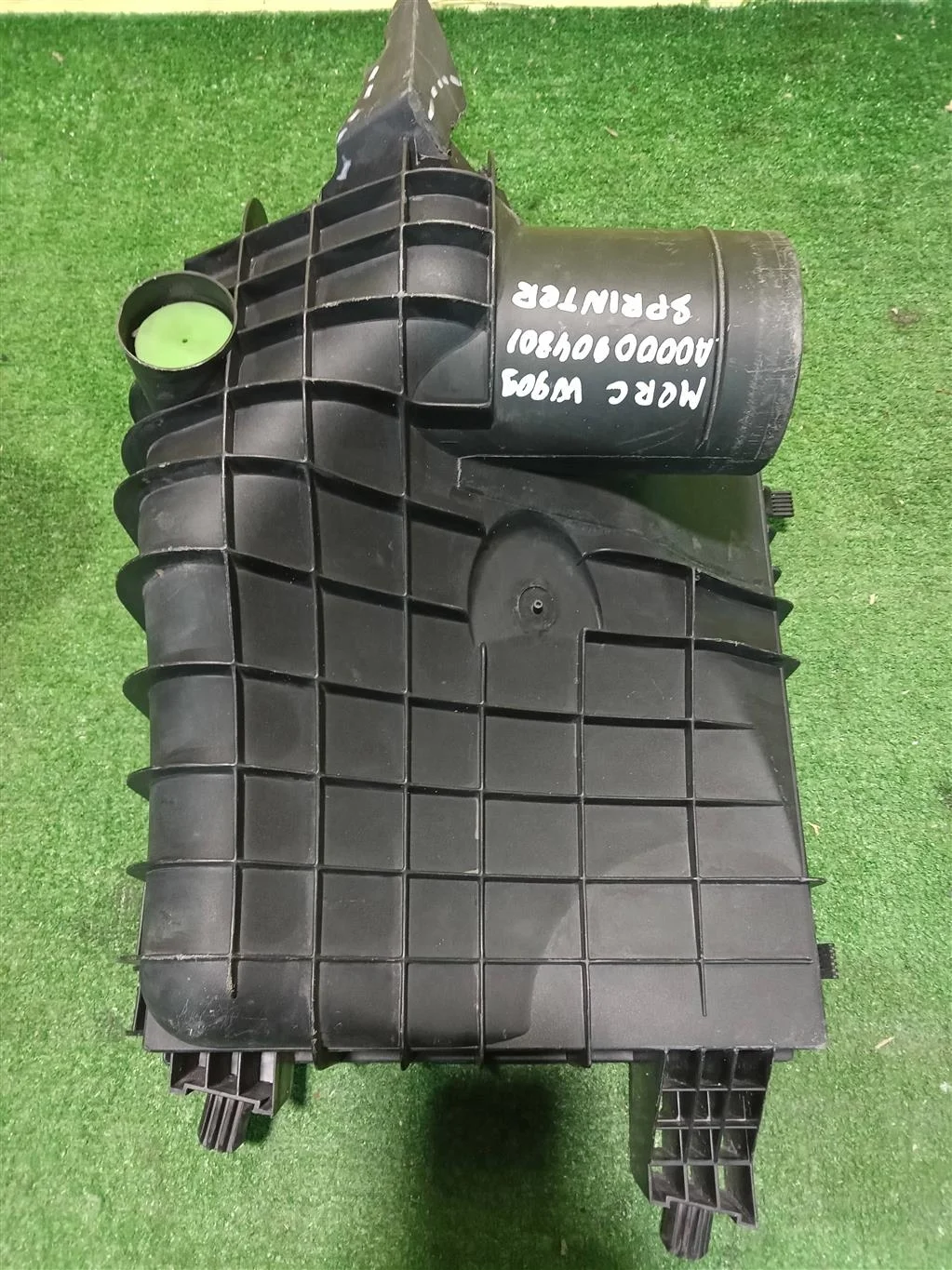 Корпус воздушного фильтра  MERСEDES BENZ Sprinter W906 2003 A0000904801 14924