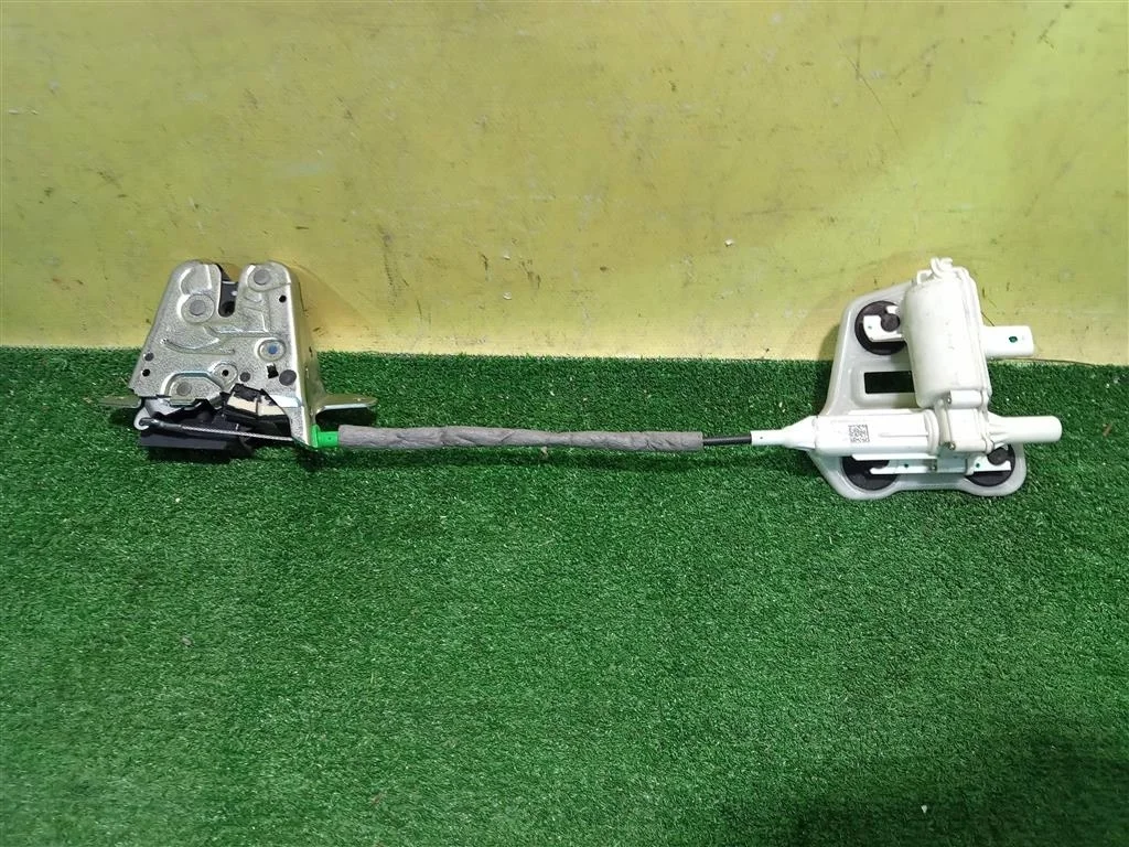 Замок багажника  MERСEDES BENZ GLE Coupe (C292) 2014 A0997400600 15004