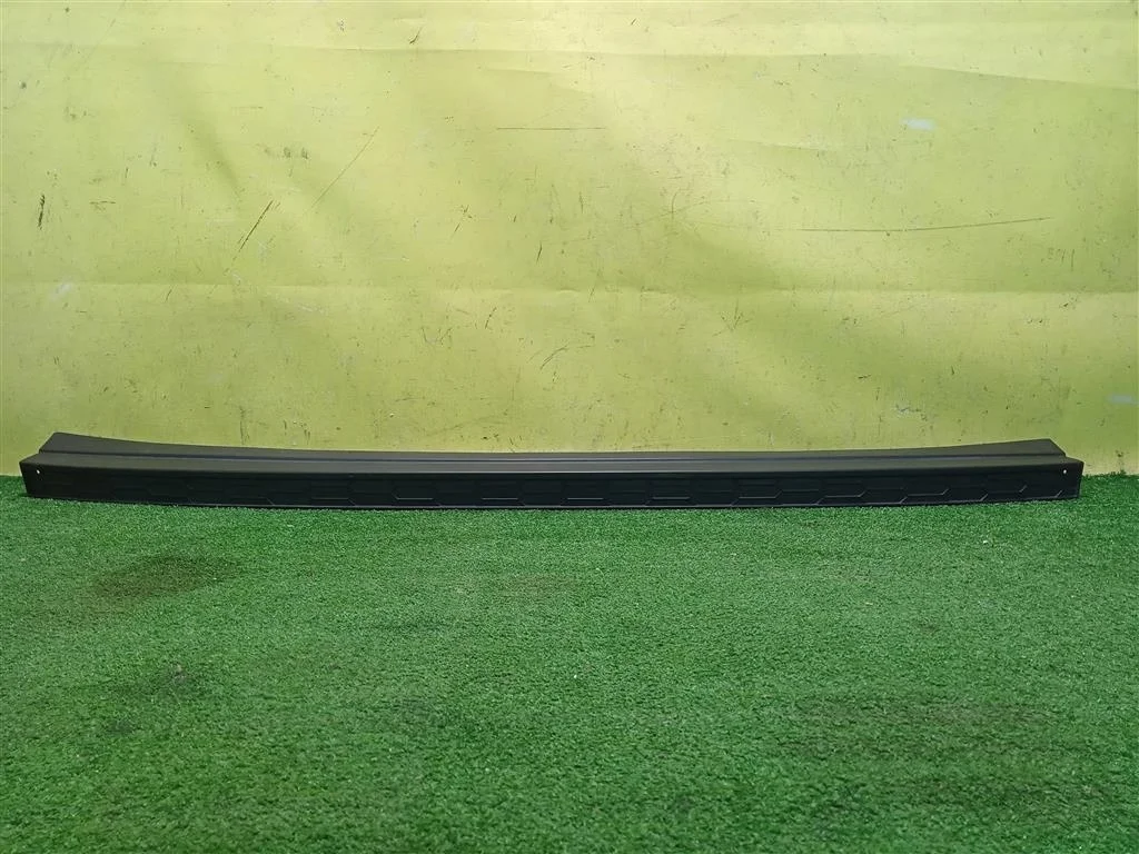 Накладка заднего бампера  Skoda  Kodiaq 2016  565807423 15385