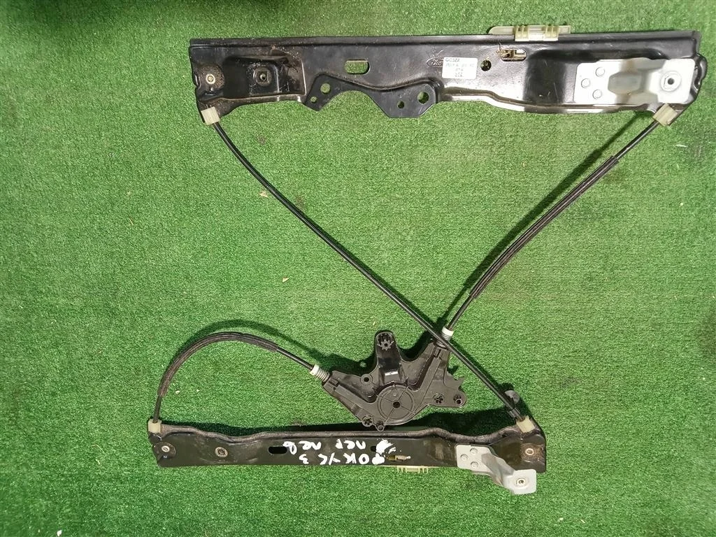 Стеклоподъемник электр. передний левый  Ford Focus III 2011 1870698 15548