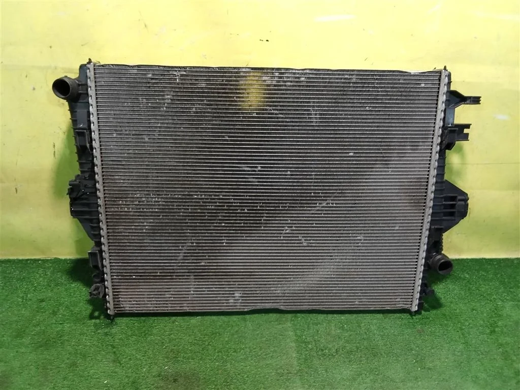Радиатор основной  Volkswagen  Touareg NF 2010 7P0121253A 18510