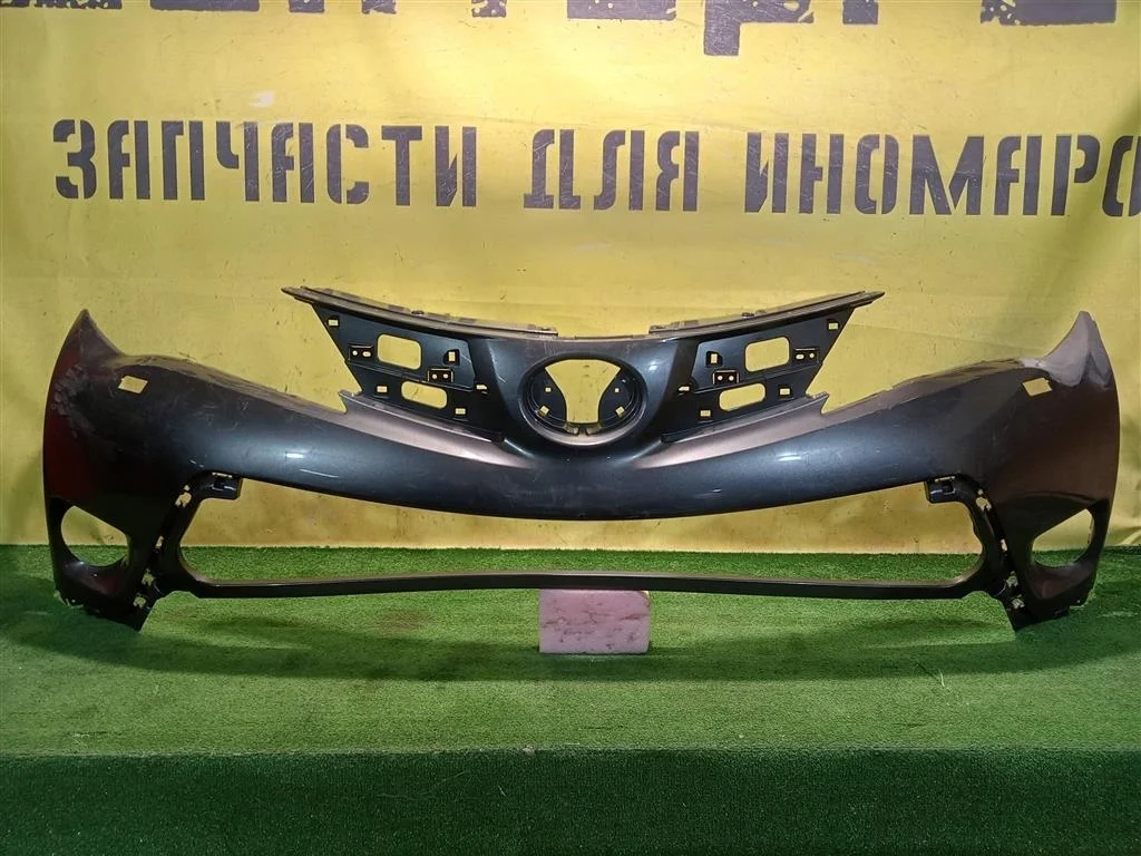 Бампер передний  Toyota RAV4 2013 5211942A00 18906