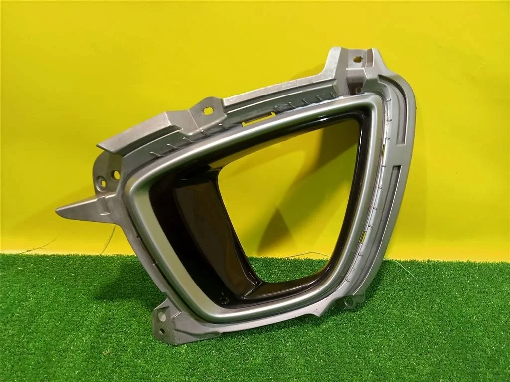 Накладка противотуманной фары  Kia Sorento Prime 2014 86525C5040 21504