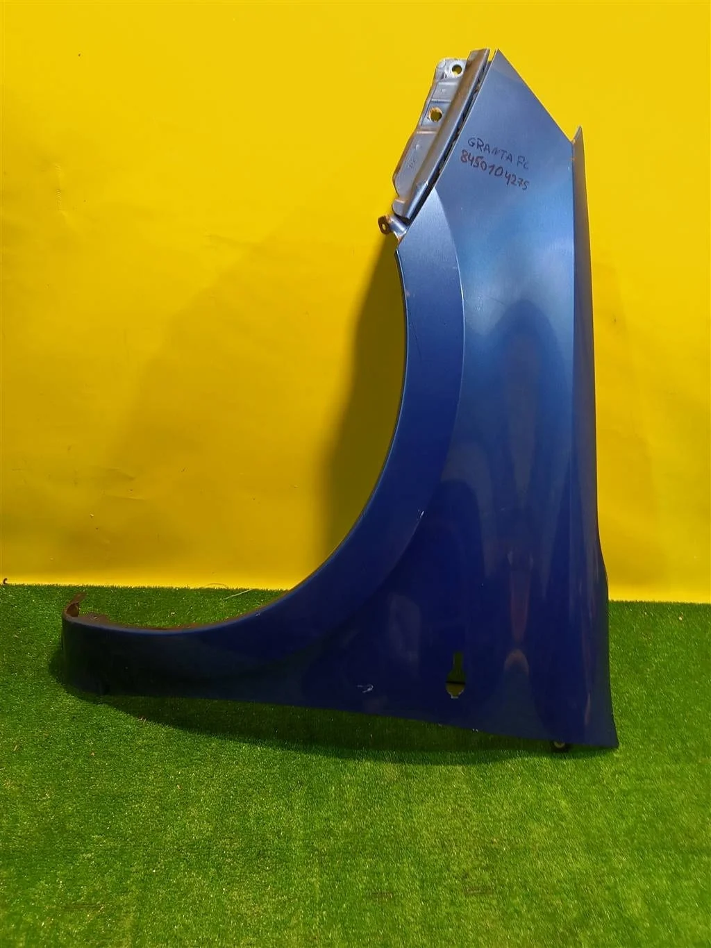 Крыло переднее левое  Lada Granta FL 2018- 8450104275 22065