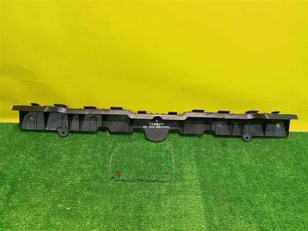 Кронштейн заднего бампера центральный  Renault Arkana 2018 850427897R 22742