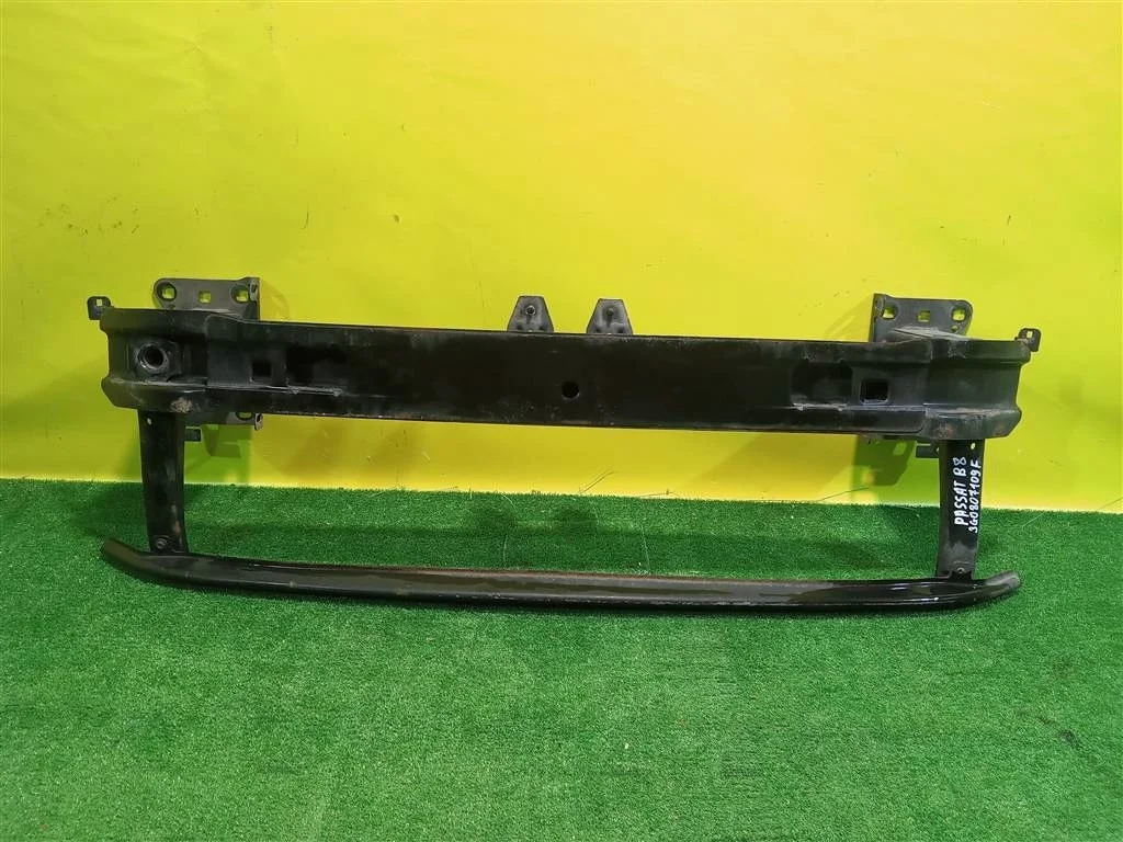 Усилитель переднего бампера  Volkswagen  Passat (B8) 2014 3G0807109 22936