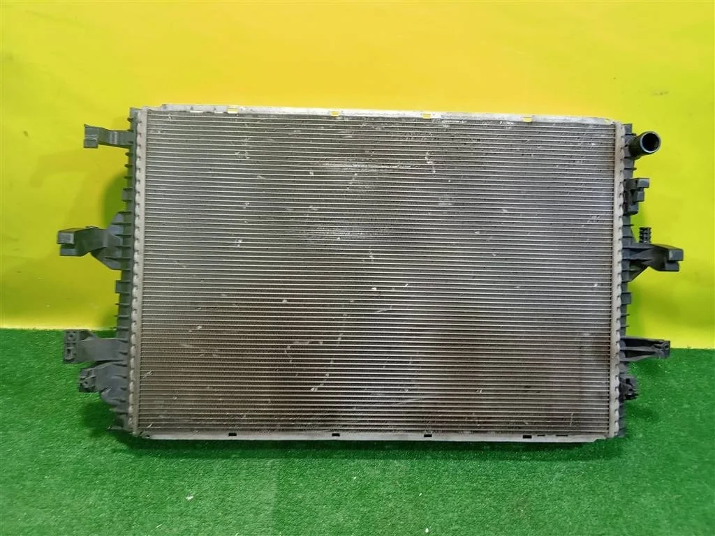 Радиатор основной  Volkswagen  Multivan (T6) 2015 7E0121253F 23267