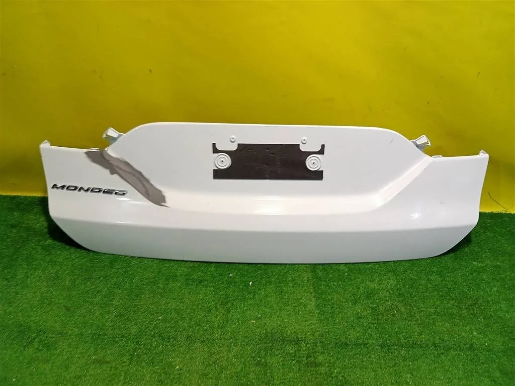 Накладка крышки багажника  Ford Mondeo V 2012 DS73F423A40E 23272