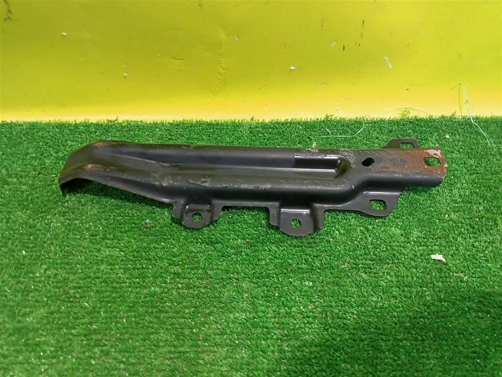Кронштейн крепления крыла  Infiniti QX60 (L50) 2014 F31813JAMA 23292