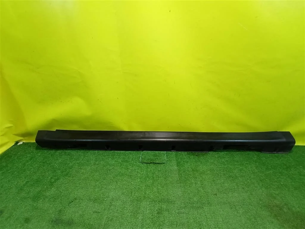 Накладка порога левая  Nissan Tiida C11 2007 76851EM30A 23647