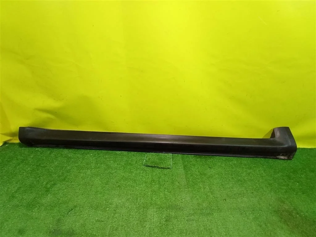 Накладка порога правая  Subaru Tribeca B9 (W10) 2004 91112XA12A 23658