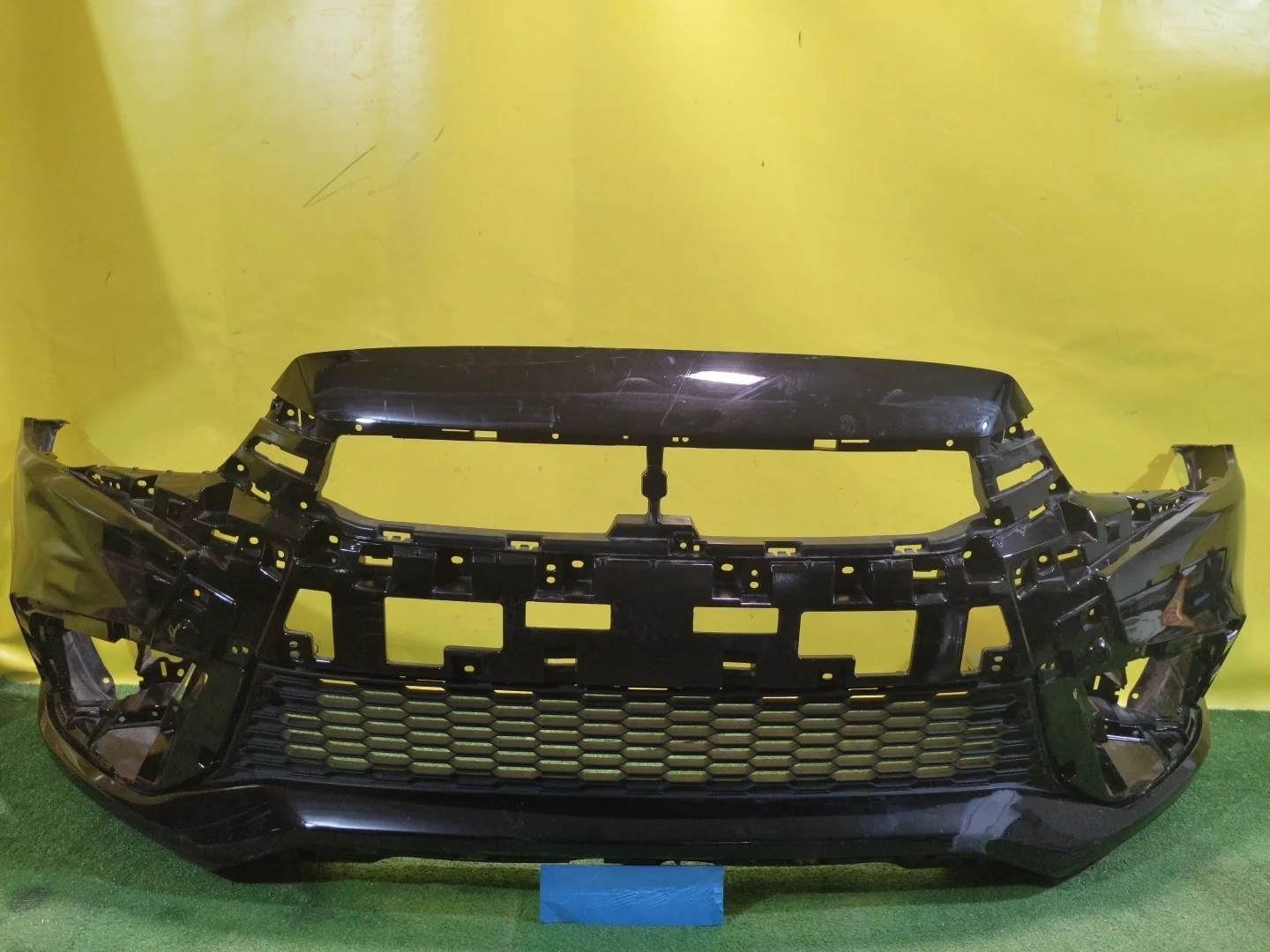 Бампер передний  Mitsubishi ASX 2017 6400J025ZZ 24184