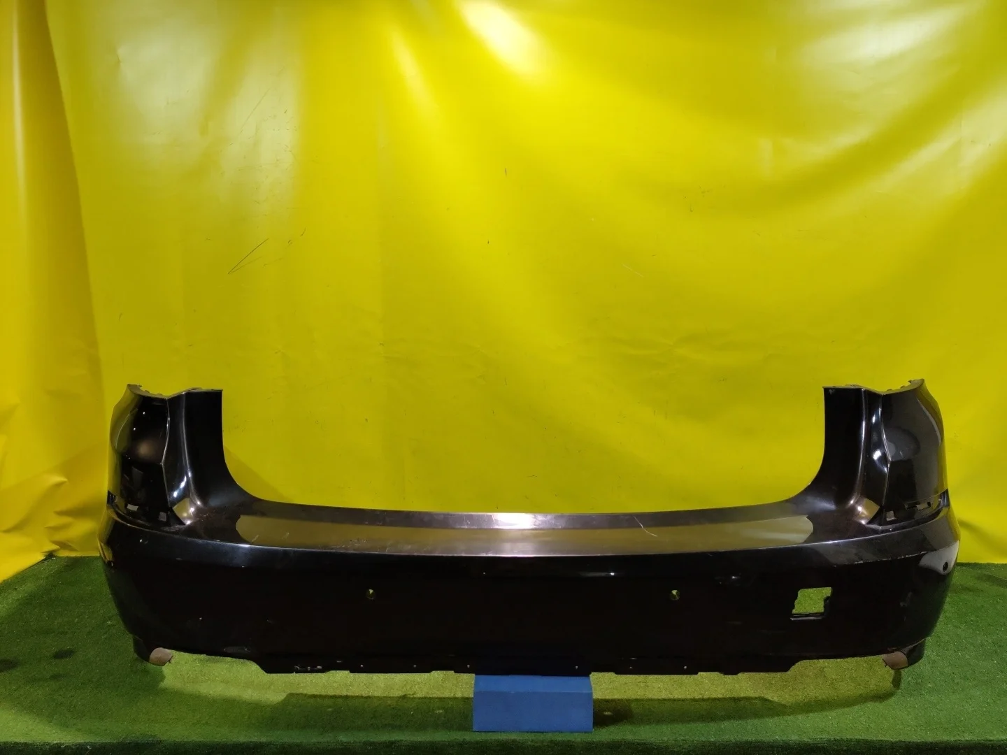 Бампер задний  BMW 5 серия (Gran Turismo) F07 2009 51127233363 24324