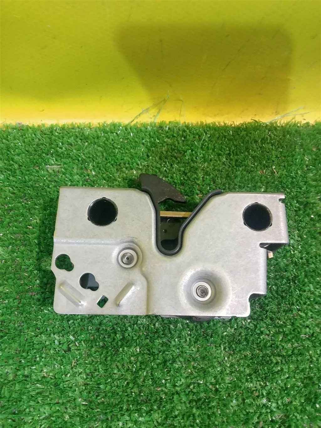 Замок капота  Volkswagen  Polo (Sed RUS) 2011 5U0823509N 26484