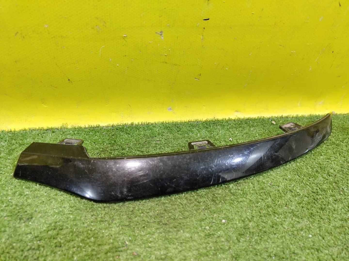 Накладка переднего бампера  MERСEDES BENZ GLC-Class (X253) 2015 A2538852700 27283