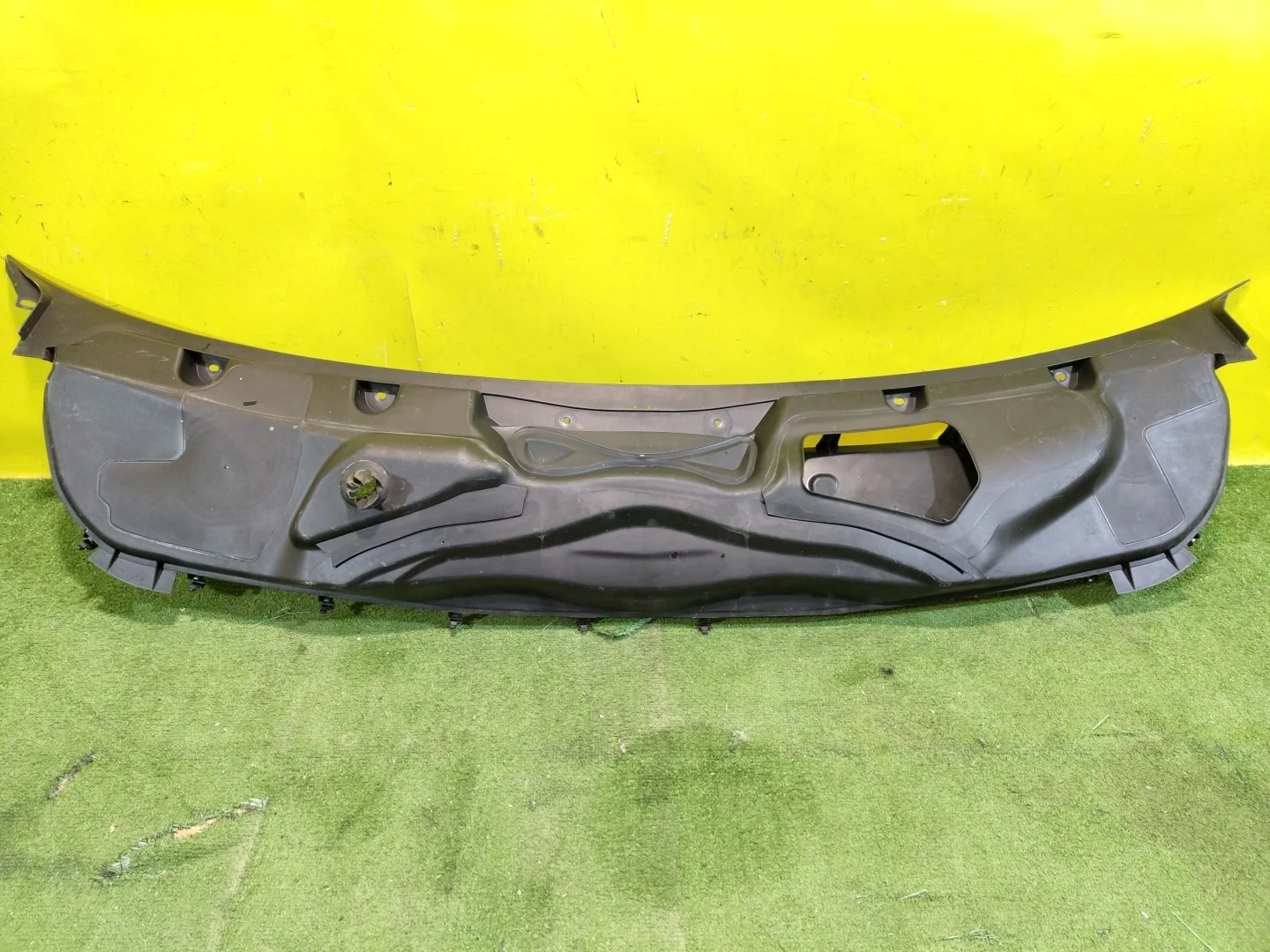 Жабо  MERСEDES BENZ S-Class (W221) 2005 A2218800105 28438