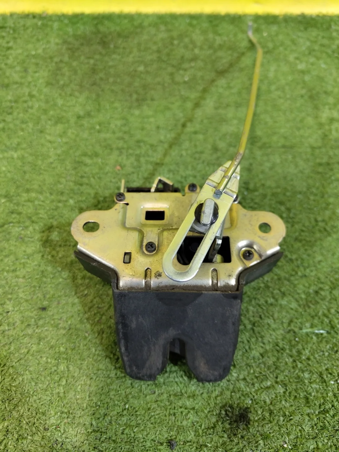 Замок багажника  Kia RIO 3 QB 2011 812304Y000 28622