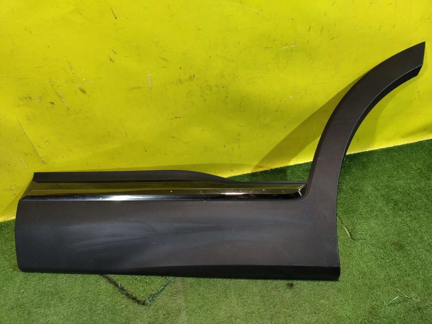 Накладка двери задней левой  Hyundai Santa Fe (TM) 2018 87731S1100 28654