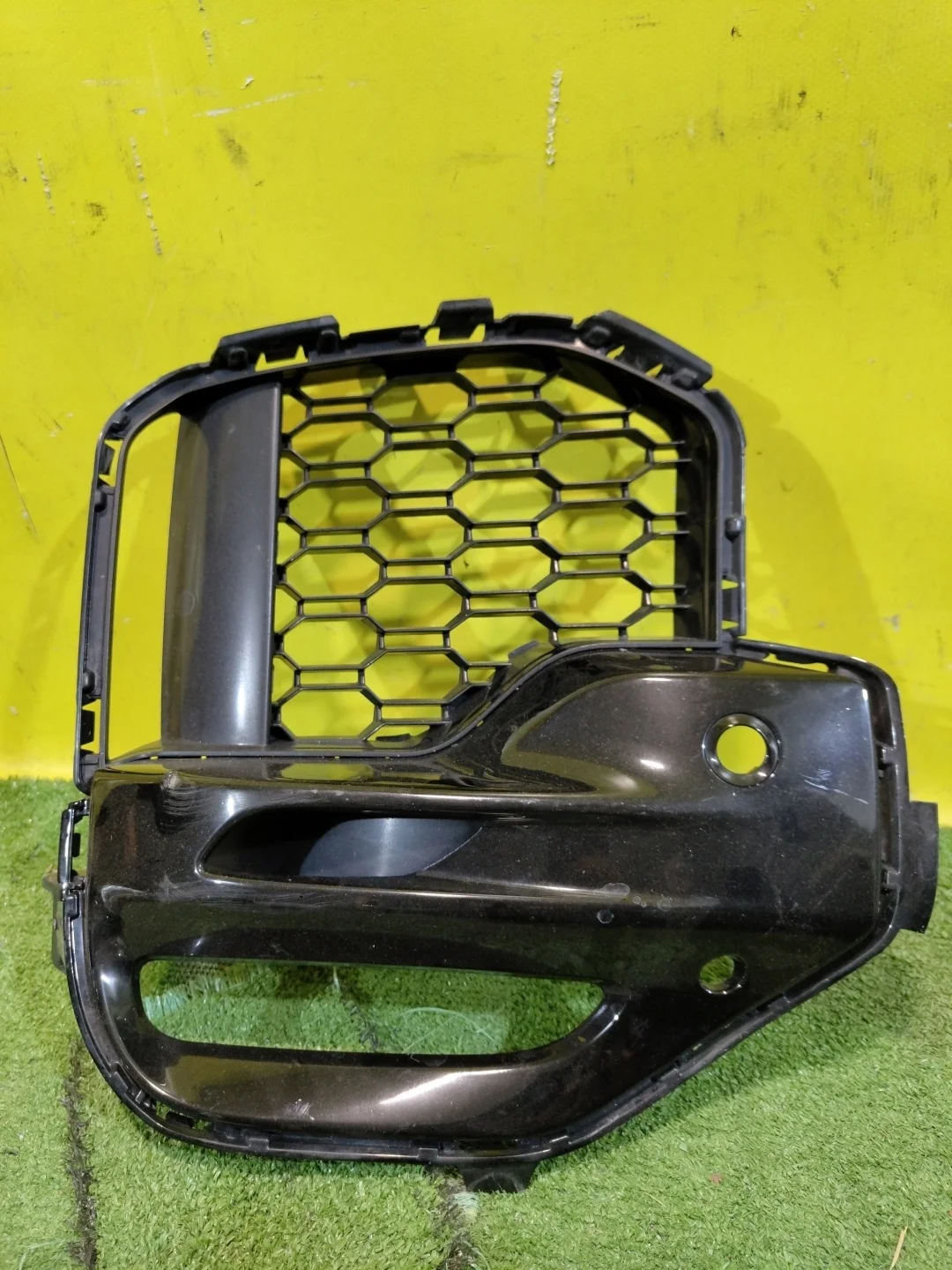 Рамка противотуманой фары левой  BMW X5 G05 2018 51118069209 28658