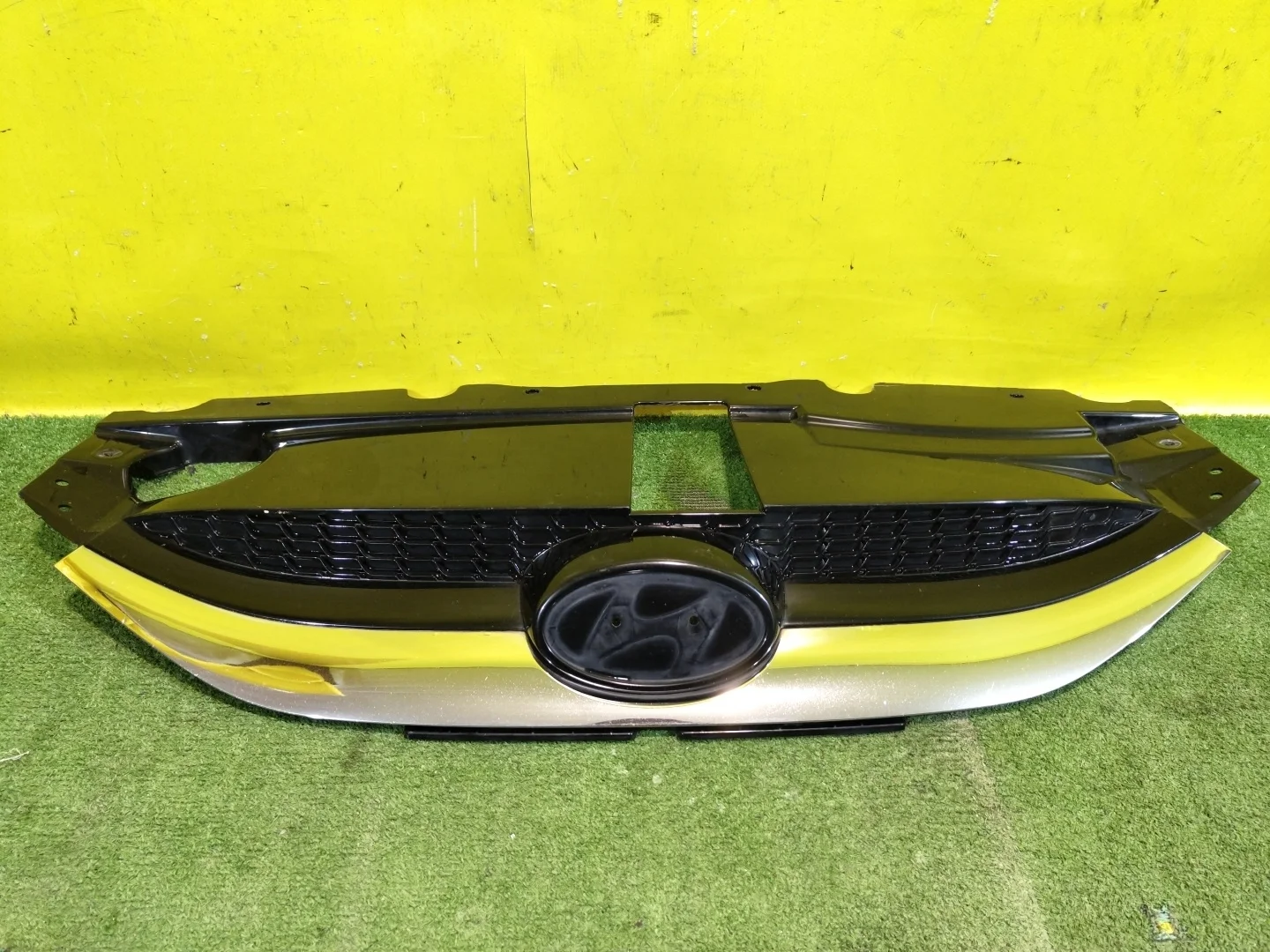 Решетка радиатора  Hyundai ix35 (LM) 2009 863512Y000 29338