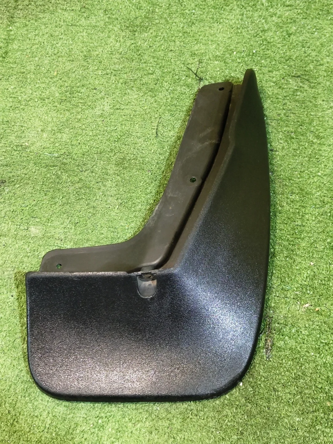 Брызговик задний правый  Volkswagen  Tiguan Mk2 2016 5NA075101 29880