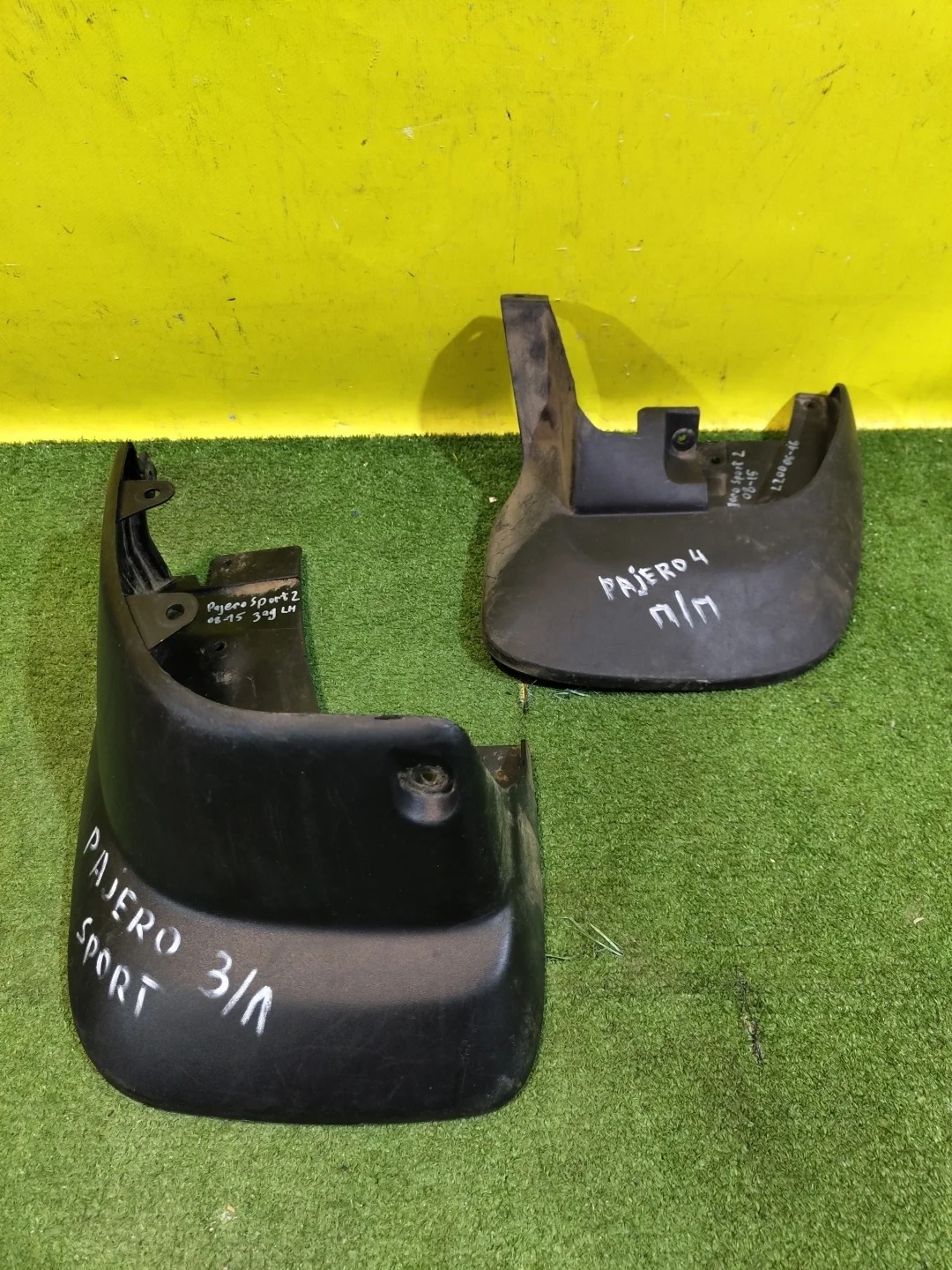 Брызговик (к-кт)  Mitsubishi Pajero /Montero Sport (KH) 2008 5370A449 30009