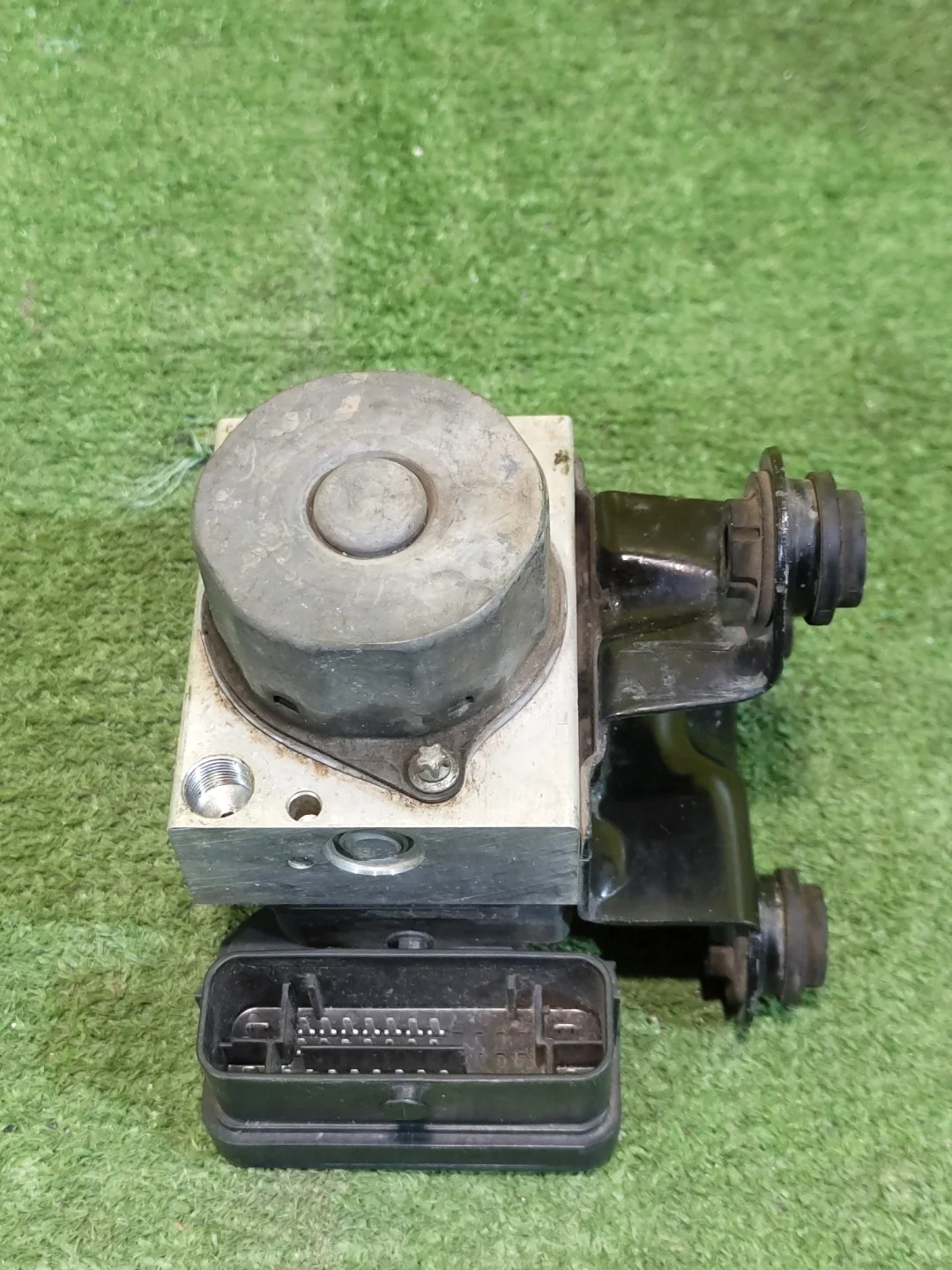 Блок ABS (насос)  Volkswagen  Polo (Sed RUS) 2011 6R0907379BP 30117