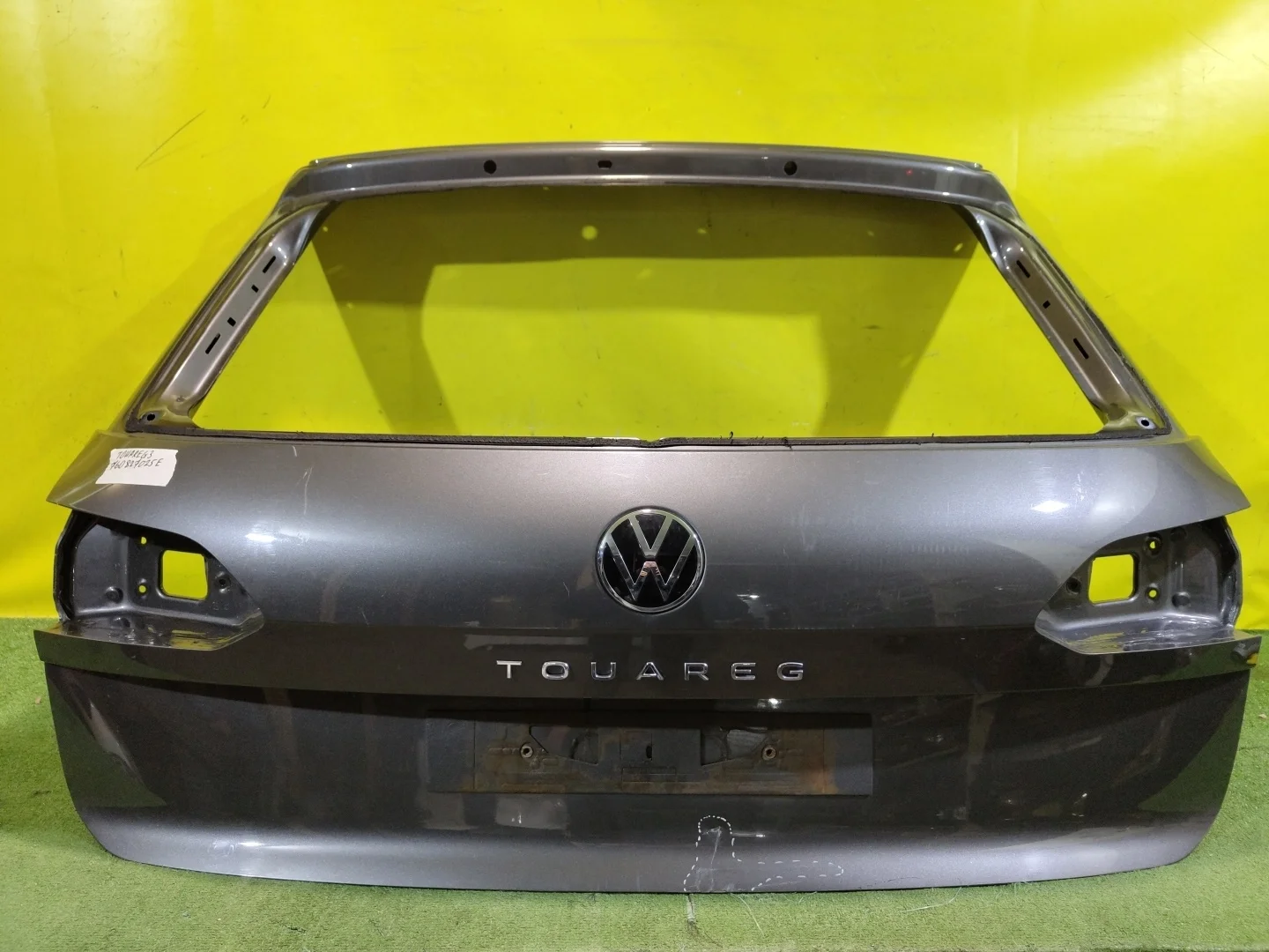 Дверь багажника  Volkswagen  Touareg CR 2018 760827025E 30378