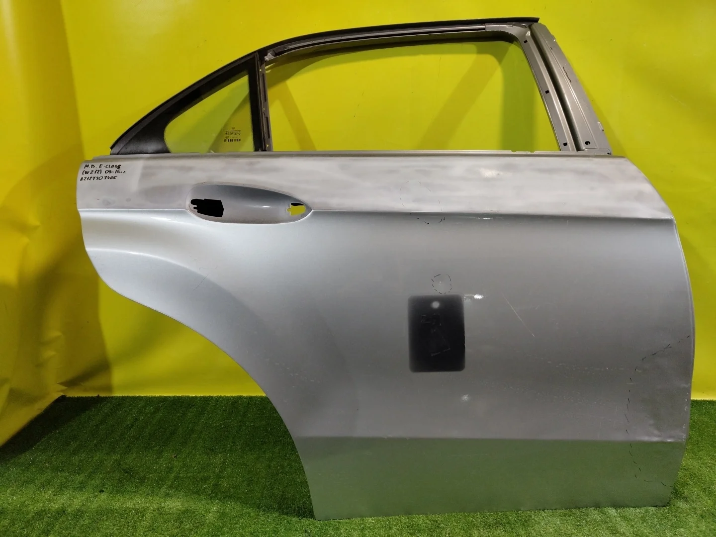 Дверь задняя правая  MERСEDES BENZ E-Class (W212) 2009 2127300205 31186