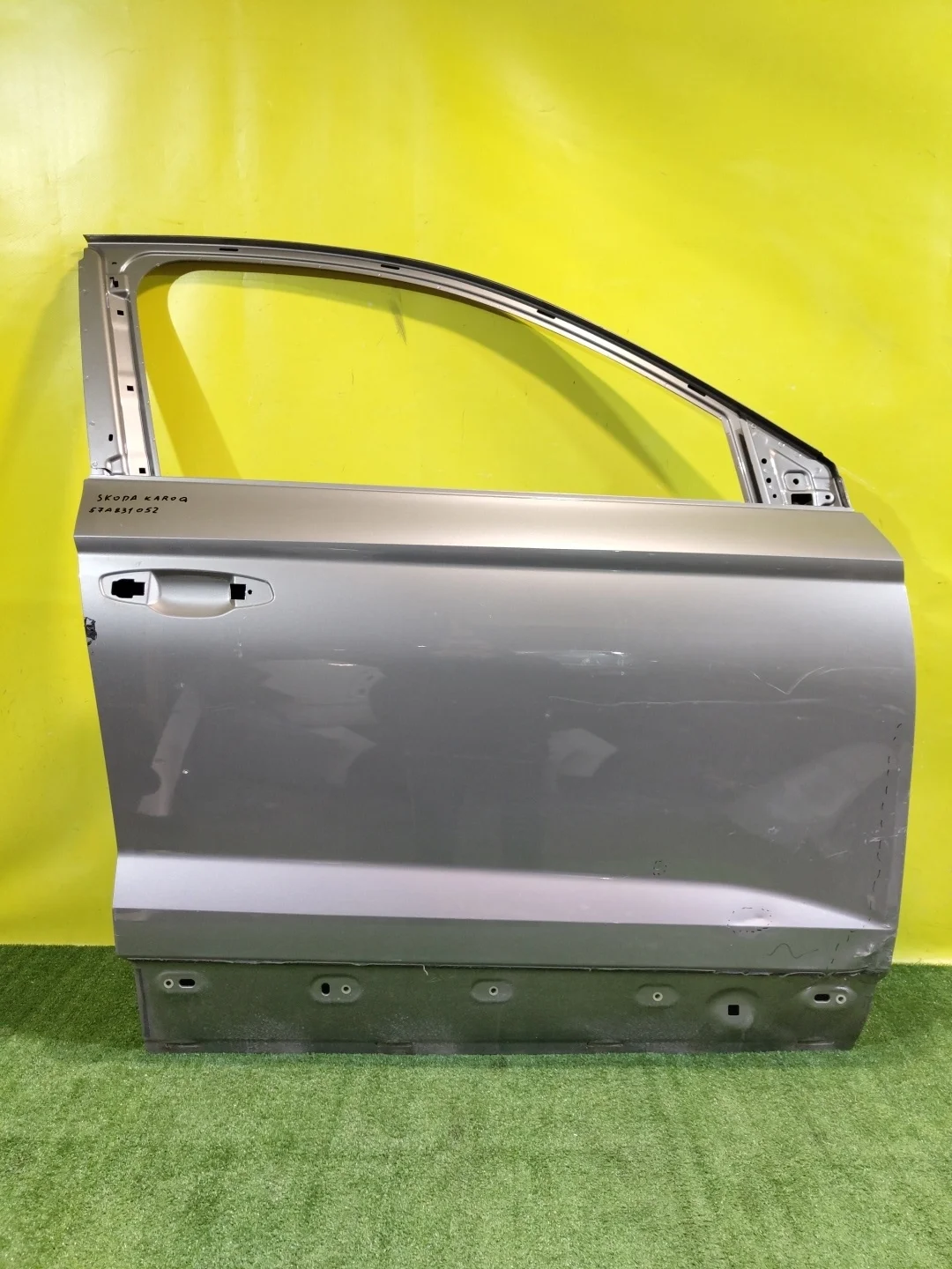 Дверь передняя правая  Skoda  Karoq  2017 57A831052 31961