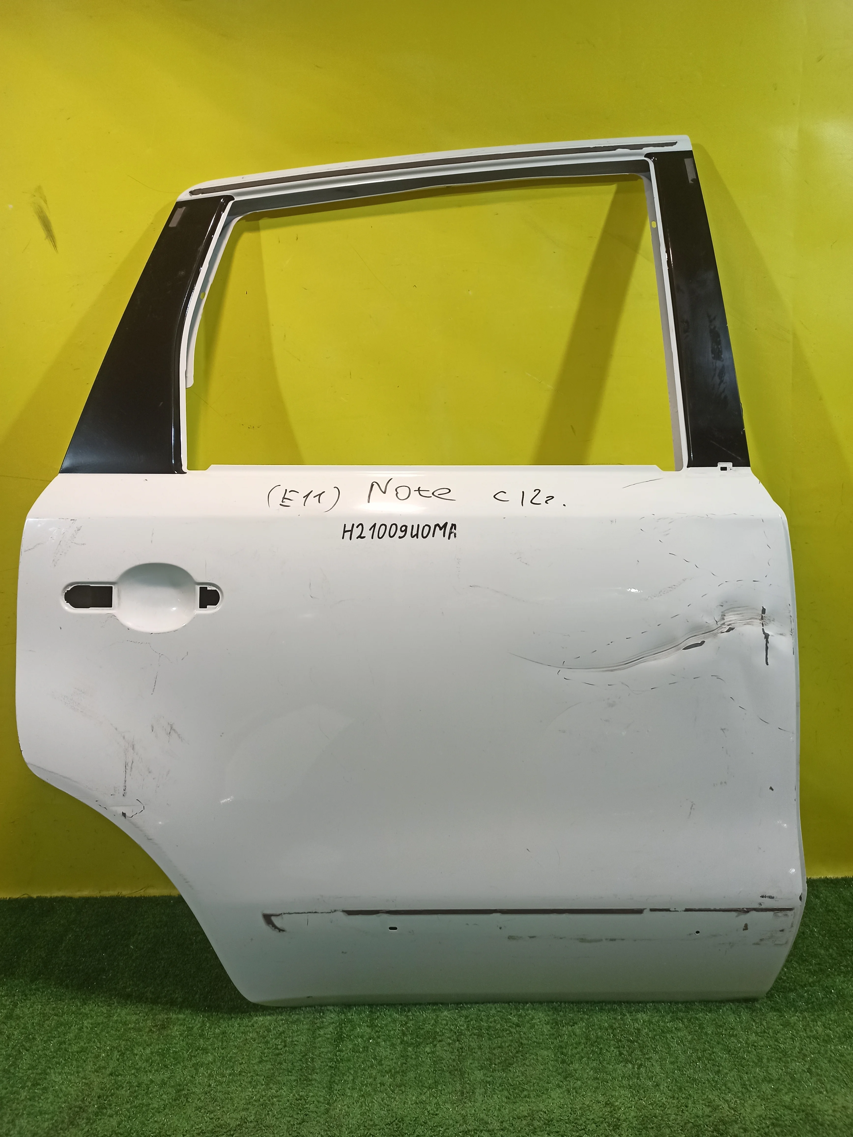 Дверь задняя правая  Nissan Note (E11) 2006 H21009U0MA 32221