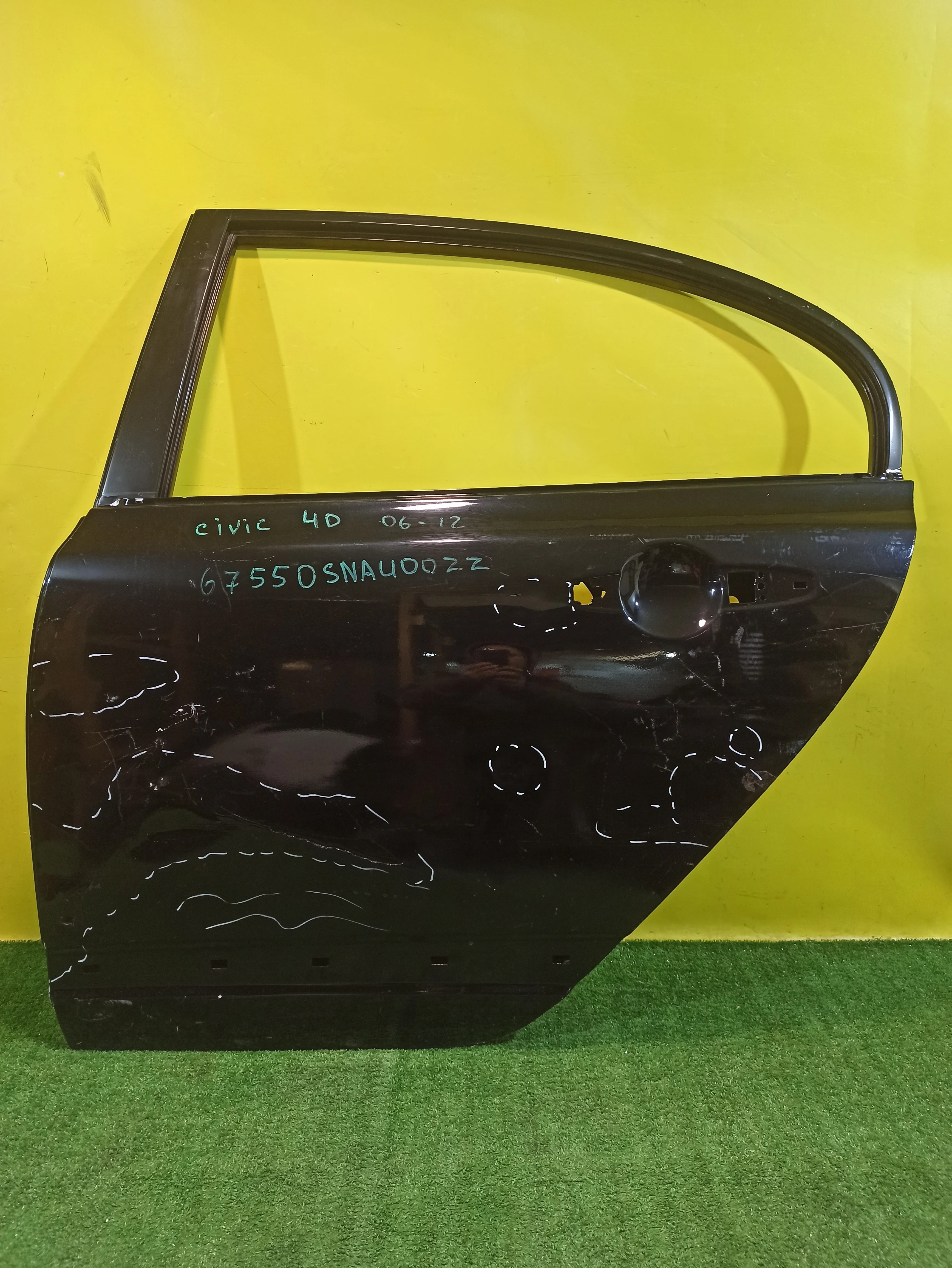 Дверь задняя левая  Honda Civic 4D 2006 67550SNAU00ZZ 32224