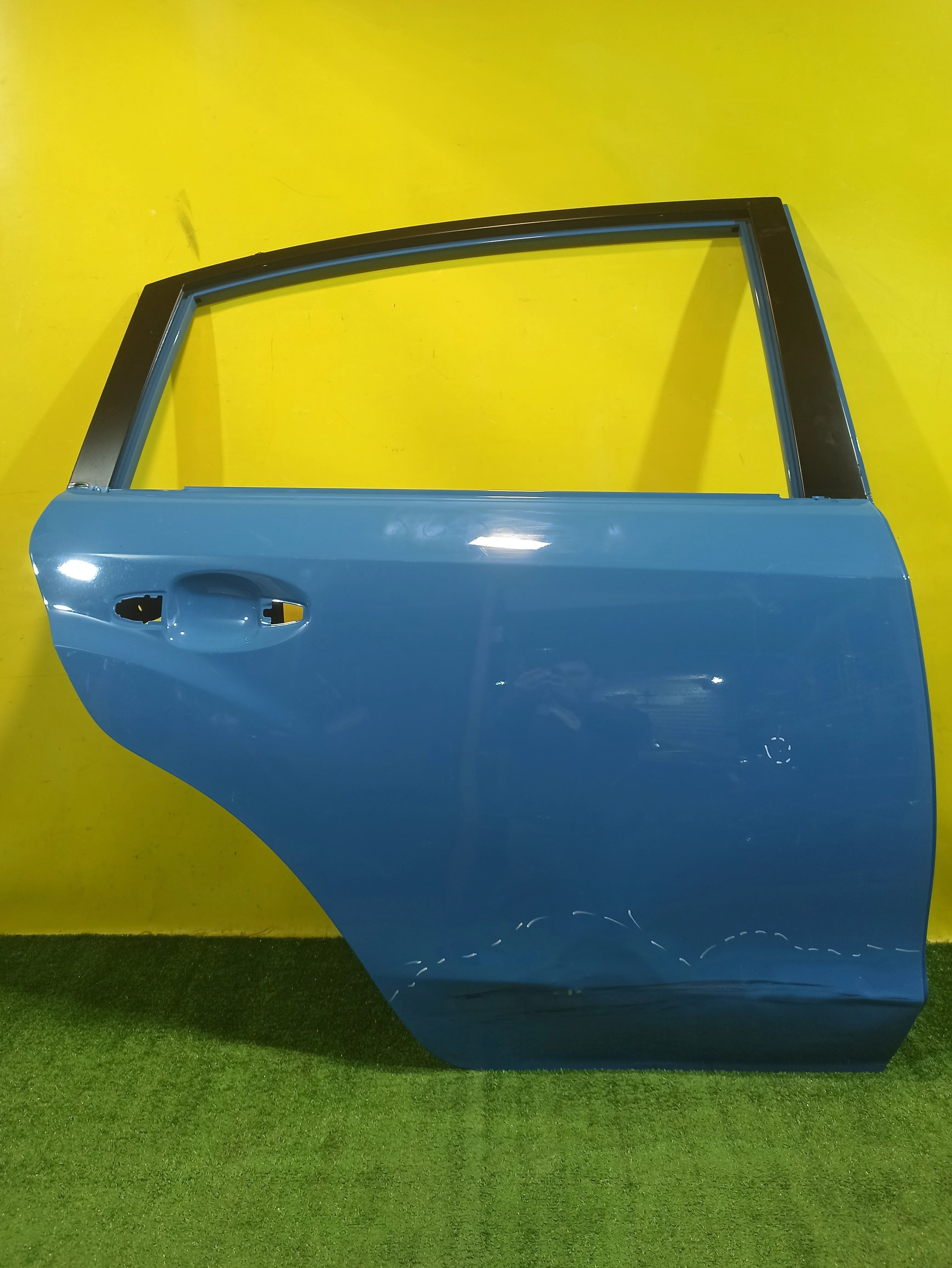 Дверь задняя правая  Subaru XV (GP) 2012 60409FJ0009P 32746