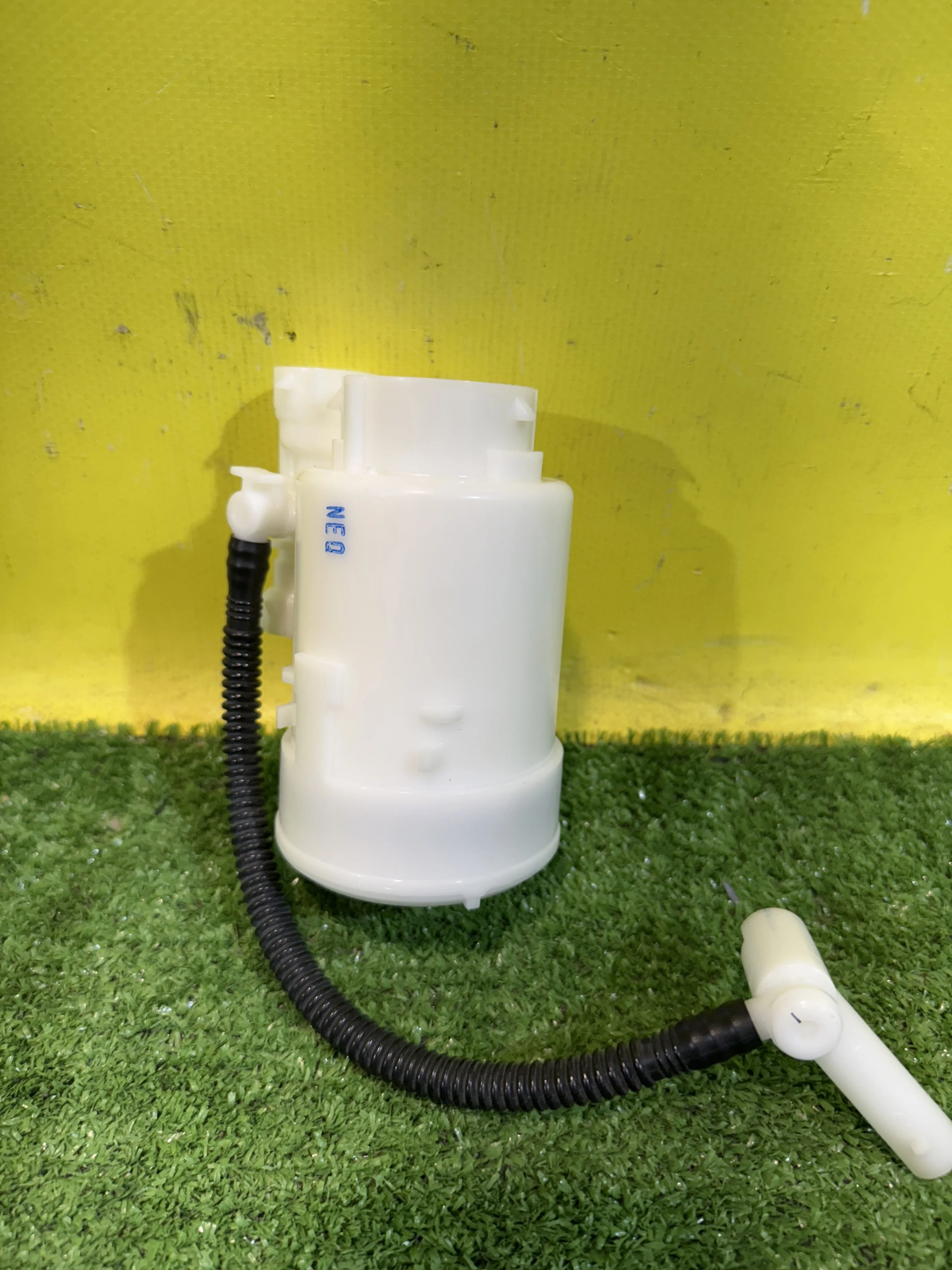 Фильтр топливный  Hyundai Sonata (YF) 2010 311123R000 33137