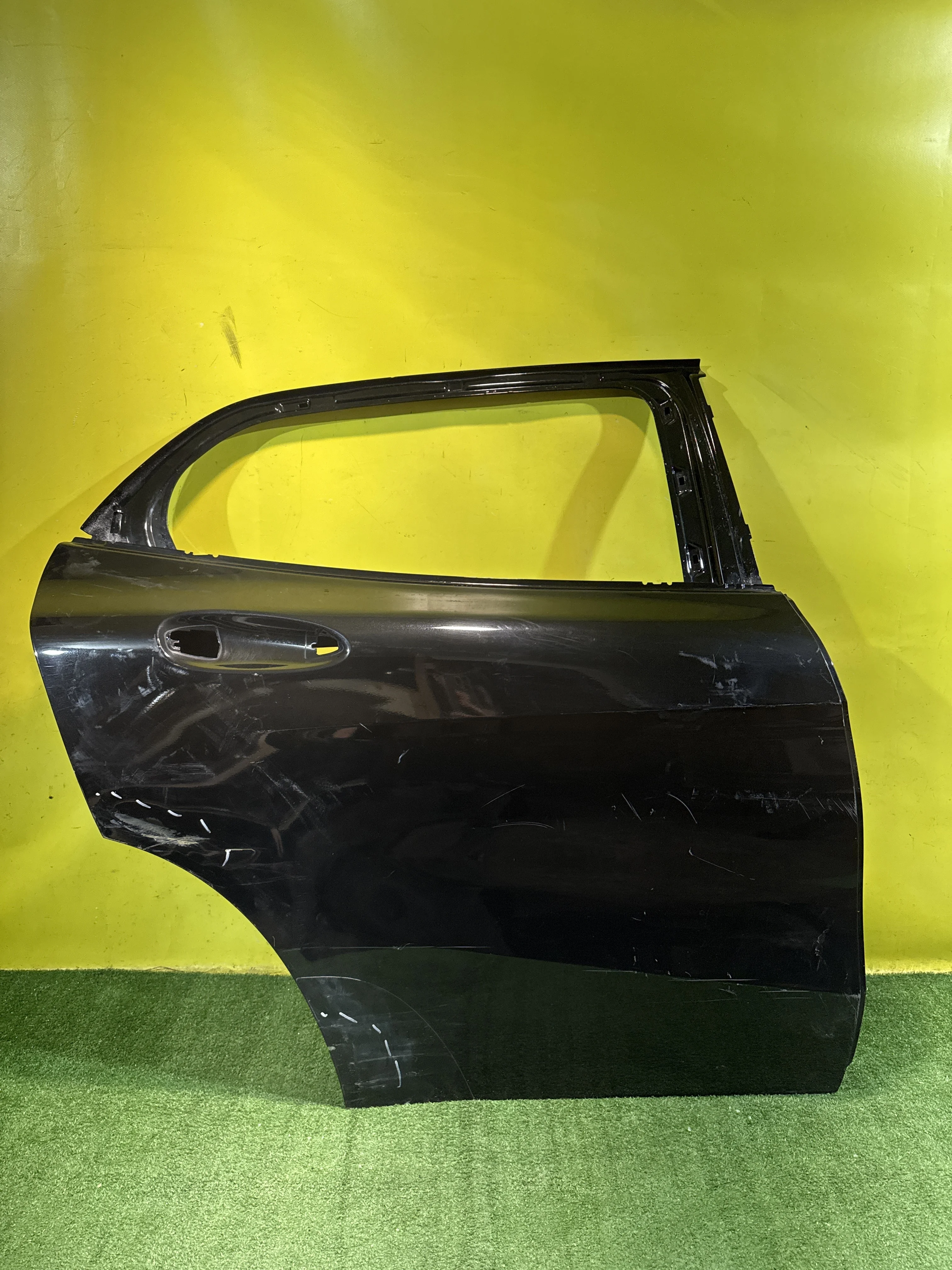 Дверь задняя правая  MERСEDES BENZ GLA-Class (X156) 2013 A1567300205 33800