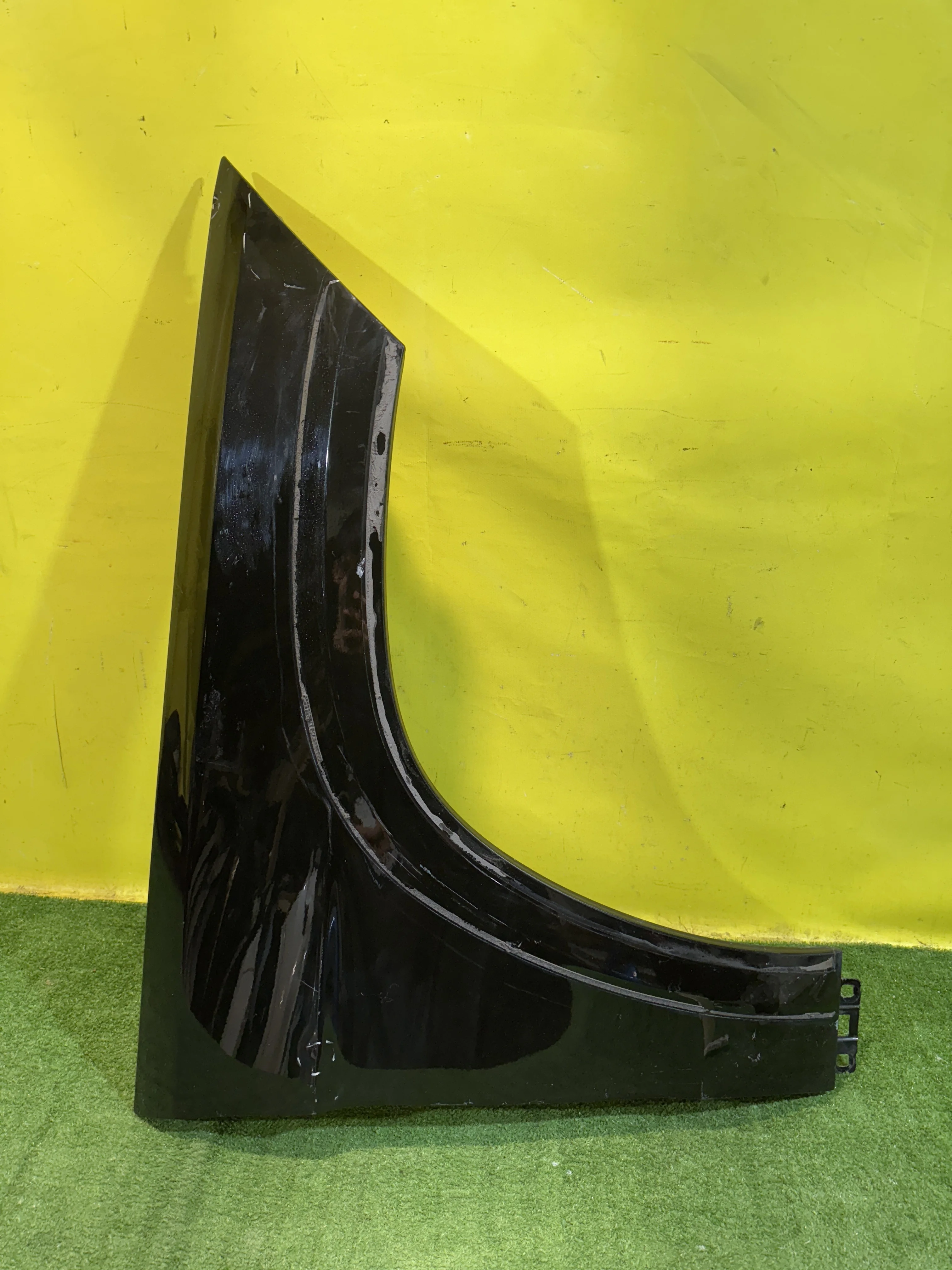 Крыло переднее правое  MERСEDES BENZ GL-Class (X166) 2012 A1668802800 33856